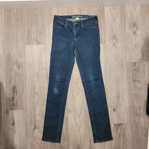 Eddie Bauer Slightly Curvy Straight Jeans - LONG - Picture 4 of 7